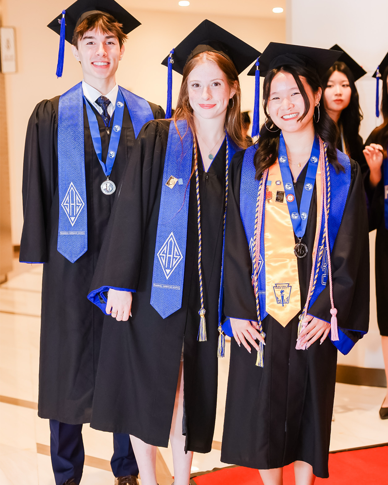 0526 Graduation 10