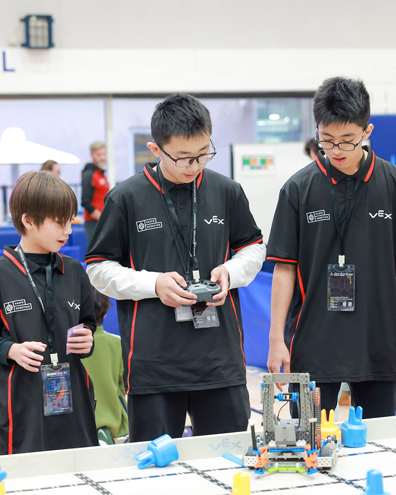 260303 VEX Nationals Win 06