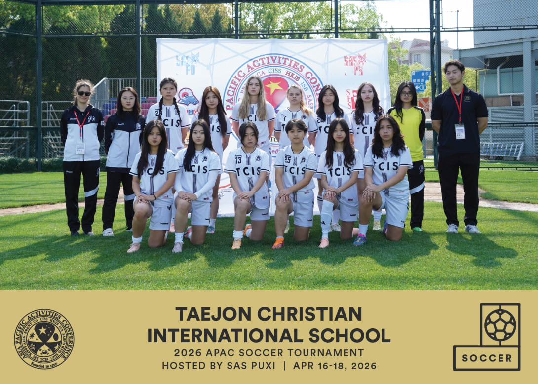 Soccer-TCIS-Girls@3x